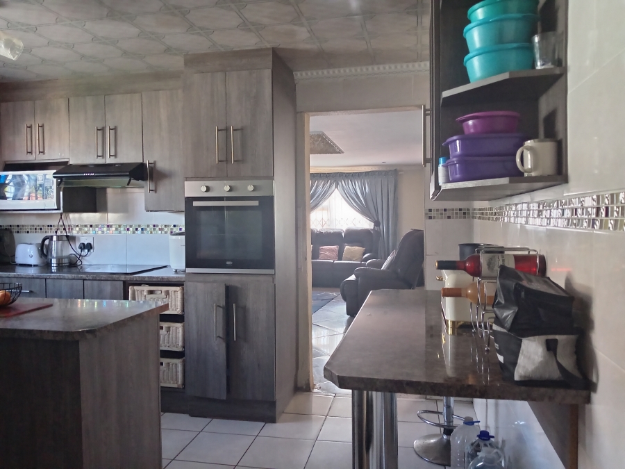 3 Bedroom Property for Sale in Motherwell Nu 6 Eastern Cape
